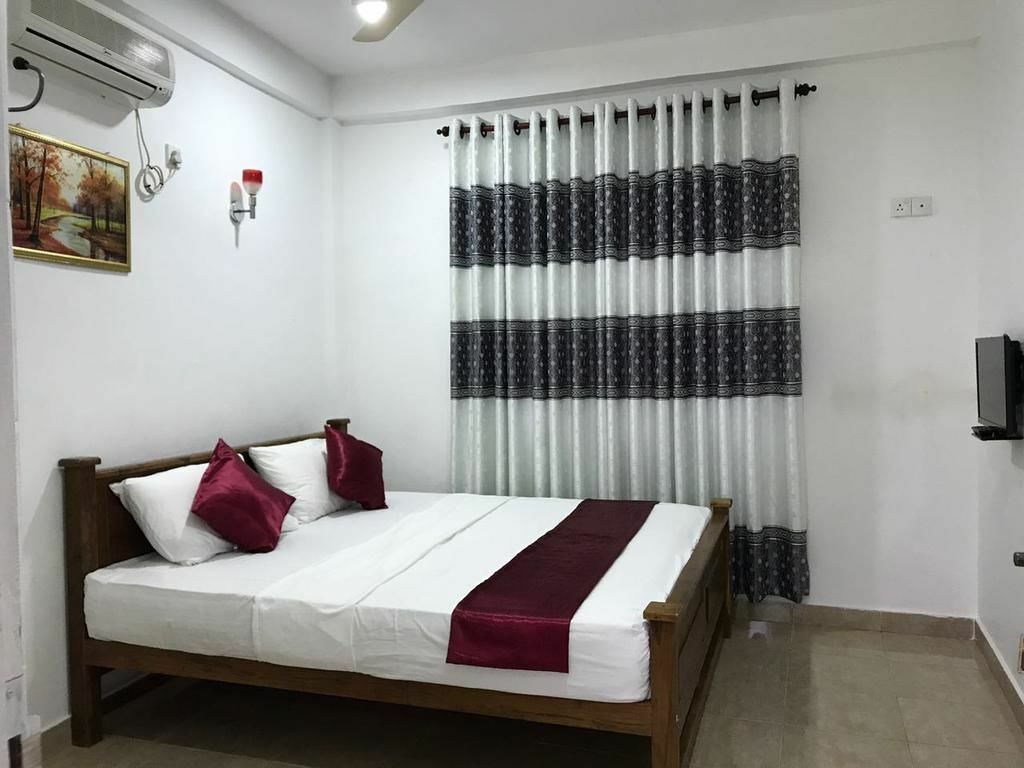 Hotel Mahaweli Spring Sirimalwatta 외부 사진